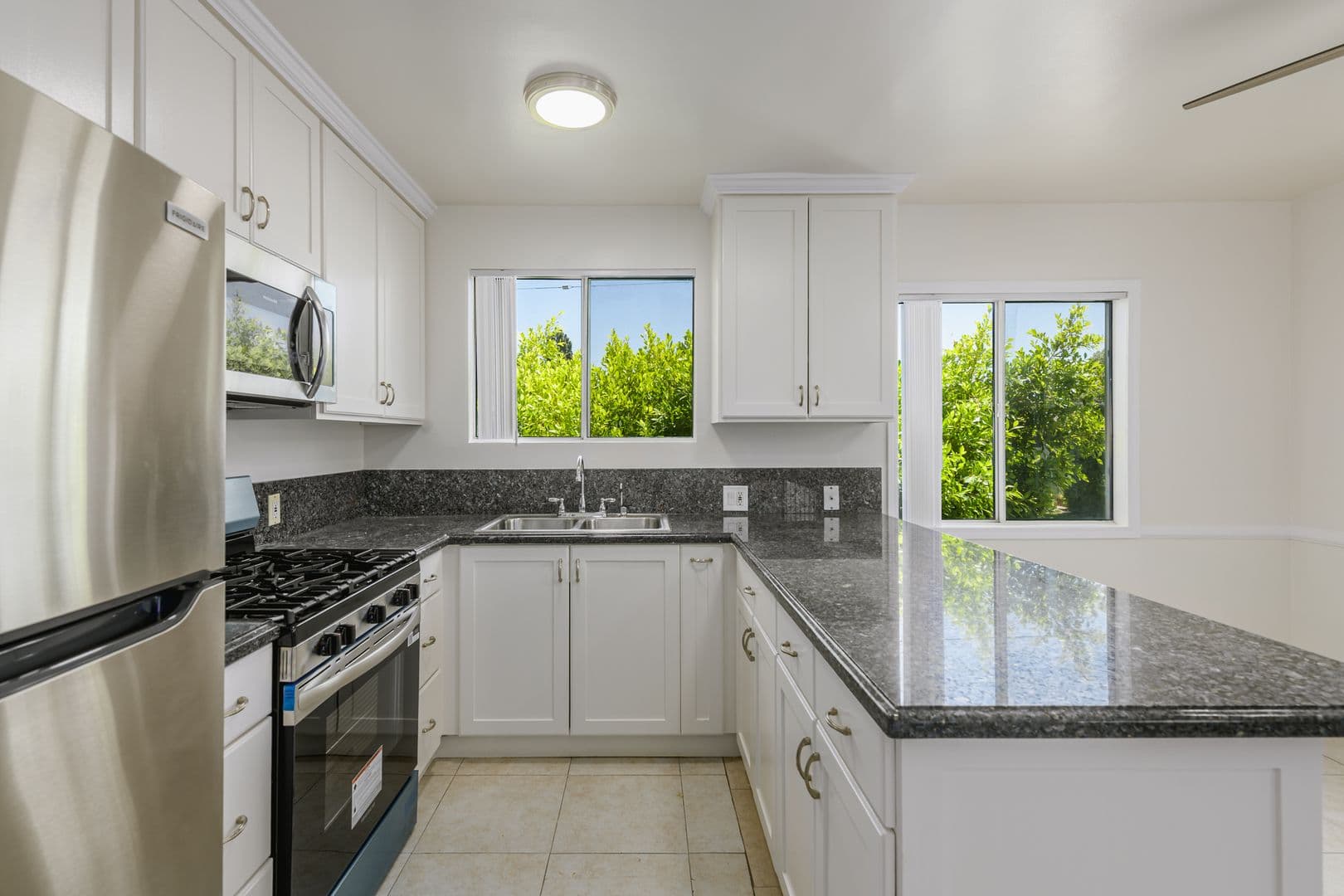 Los Angeles Apartment: 6153, 6159 & 6165 Coldwater Canyon Ave