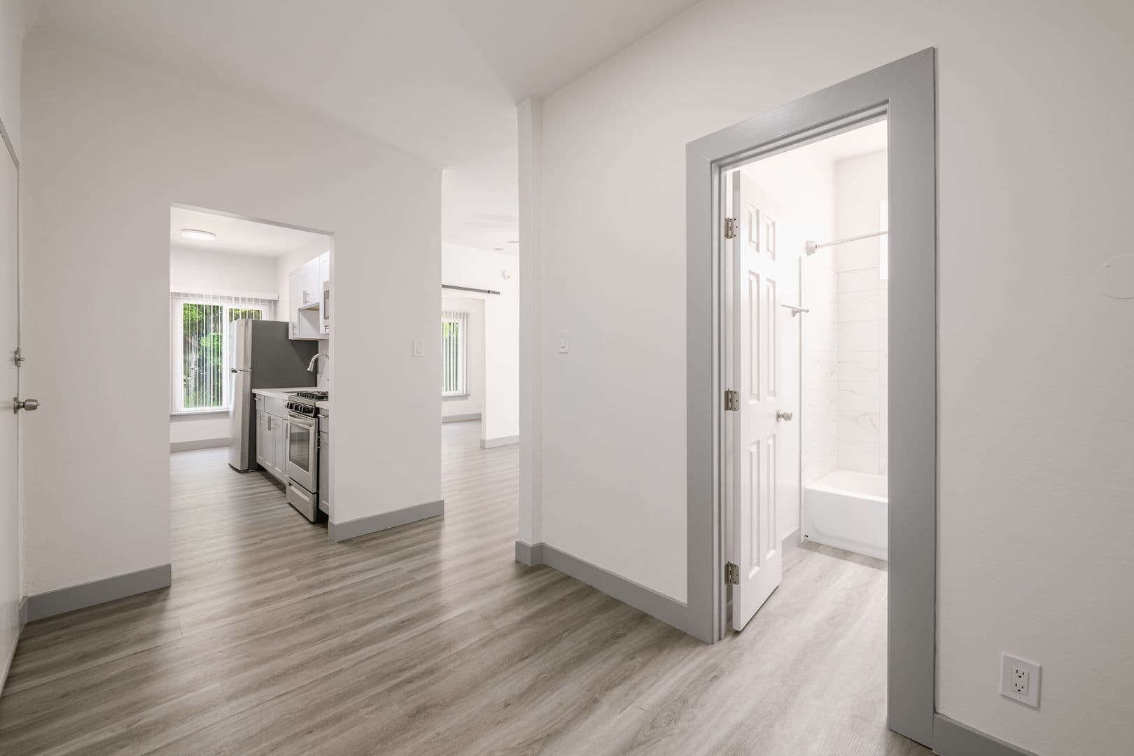 Los Angeles Apartment: 1623 N Mariposa Ave