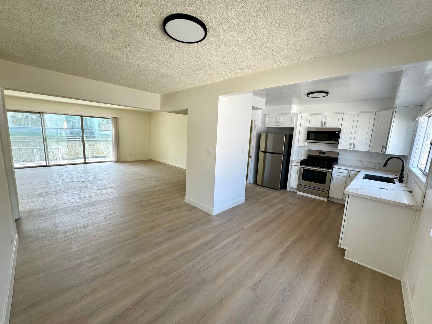 Los Angeles Apartment: 3772 Lockland Drive