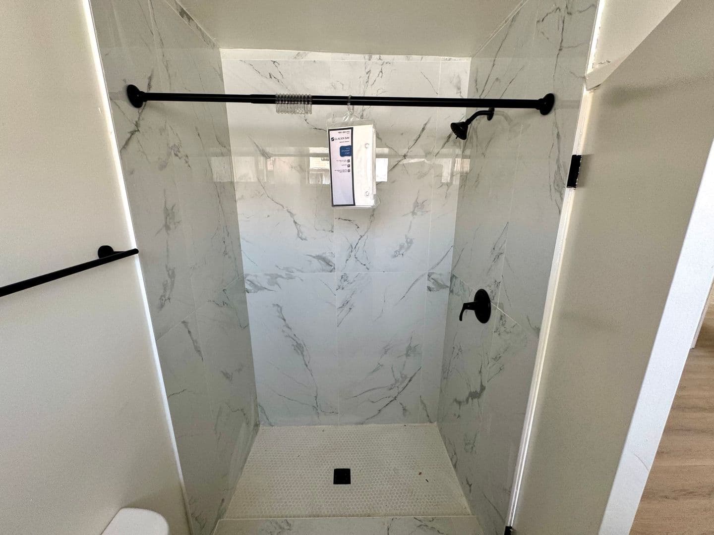 Los Angeles Apartment: 3772 Lockland Drive
