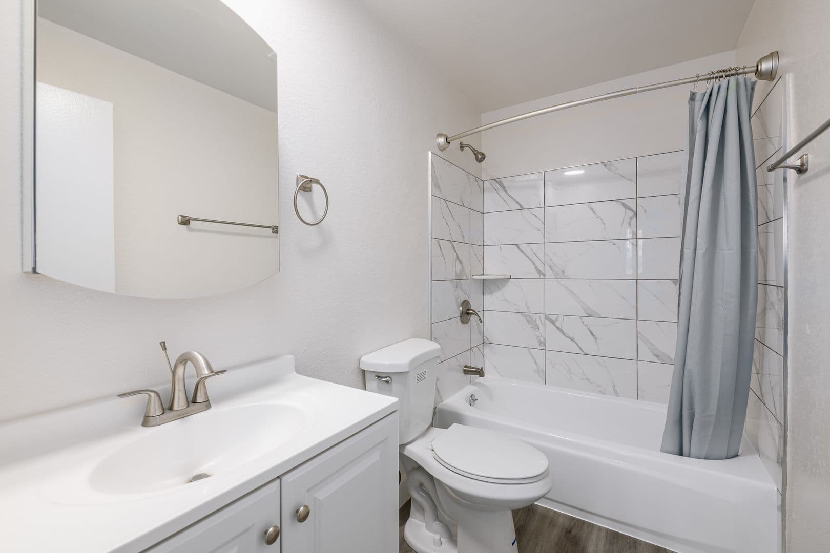Van Nuys Apartment: 6861 Sepulveda Blvd