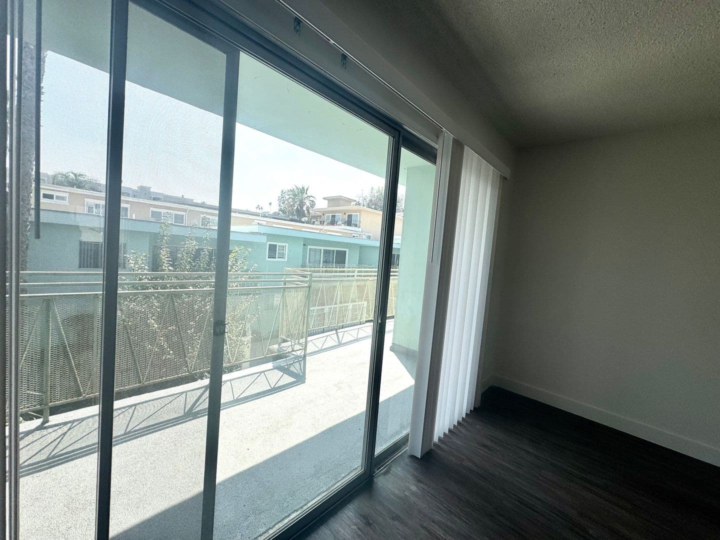 Los Angeles Apartment: 3772 Lockland Drive