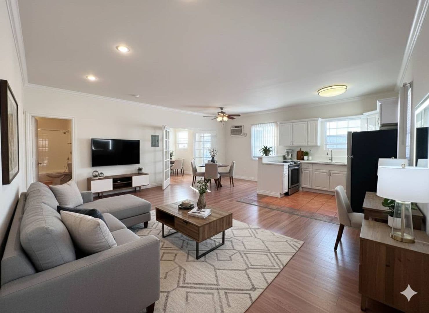 Los Angeles Apartment: 1217 N Berendo St
