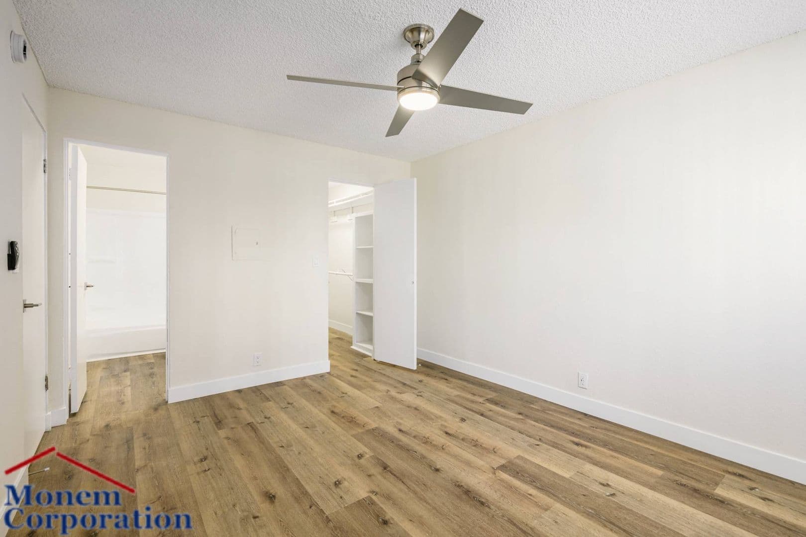 Van Nuys Apartment: 6861 Sepulveda Blvd