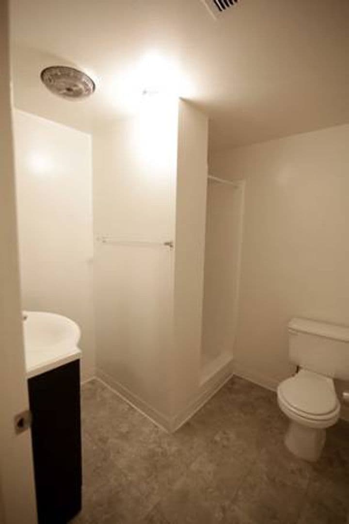 Venice Apartment: 1814 Pacific Ave