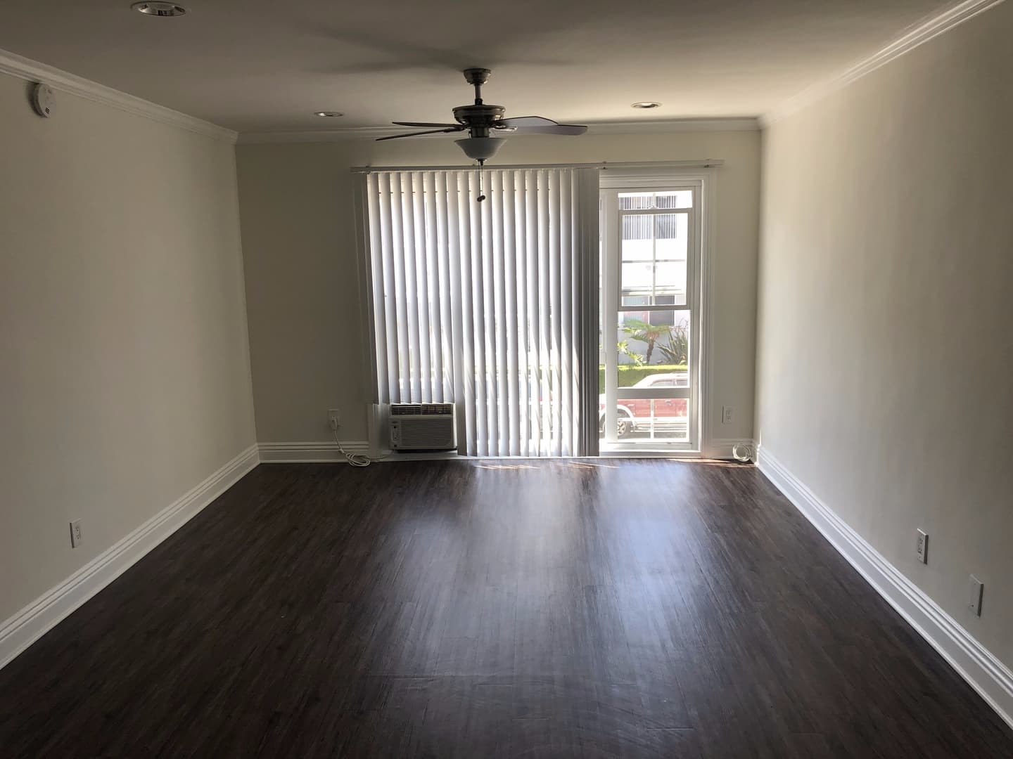 Los Angeles Apartment: 101 N Normandie Ave
