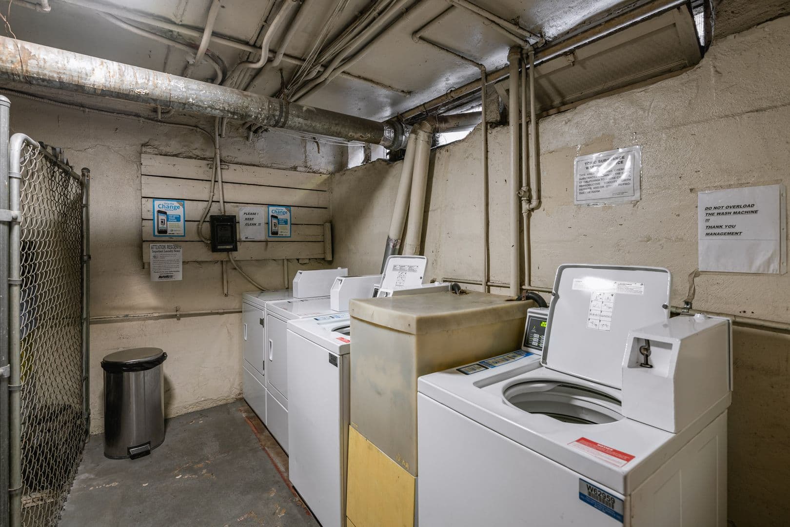 Los Angeles Apartment: 1623 N Mariposa Ave