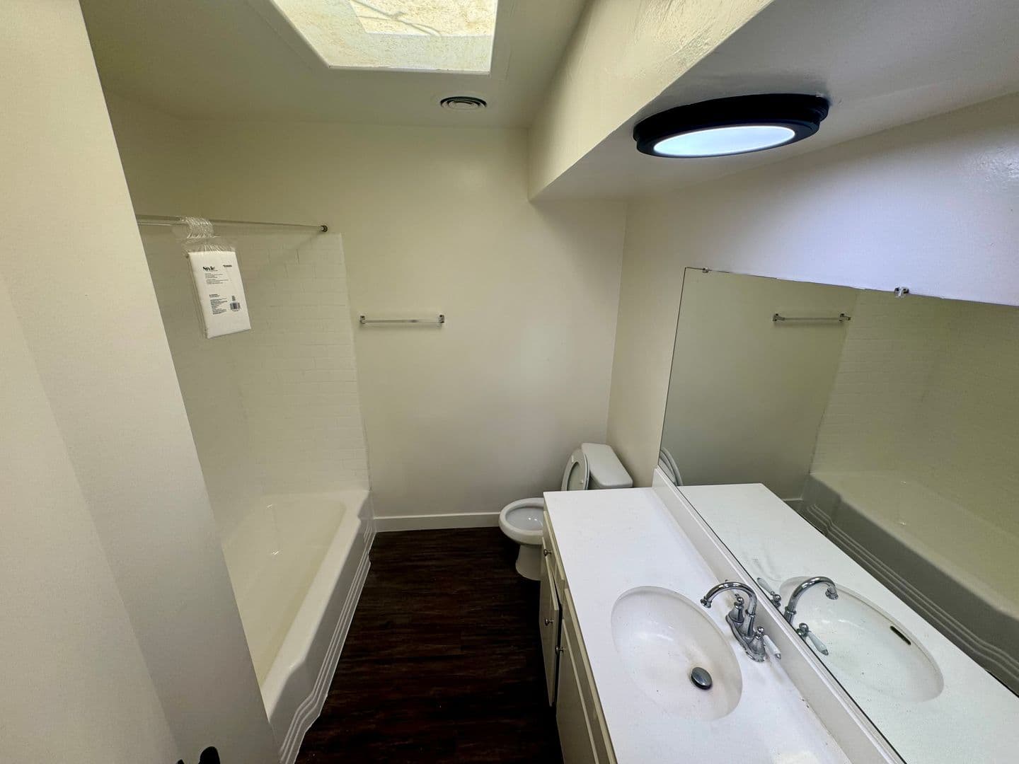 Los Angeles Apartment: 3772 Lockland Drive