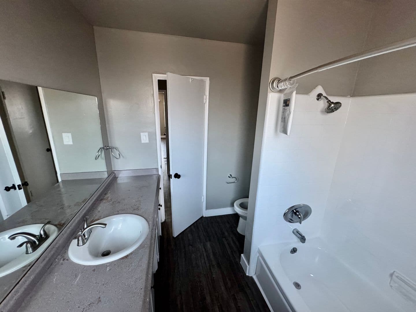 Los Angeles Apartment: 4046-4052 Coco Ave