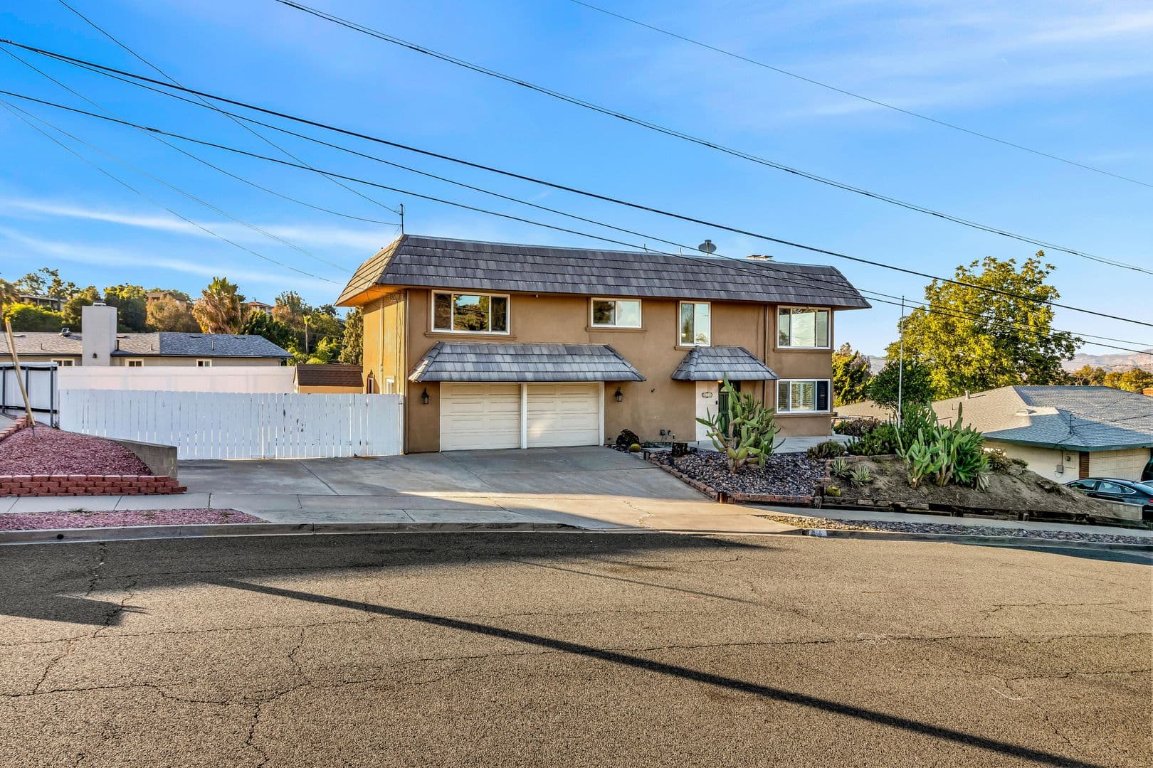 El Cajon House: 166 Cottonpatch Way