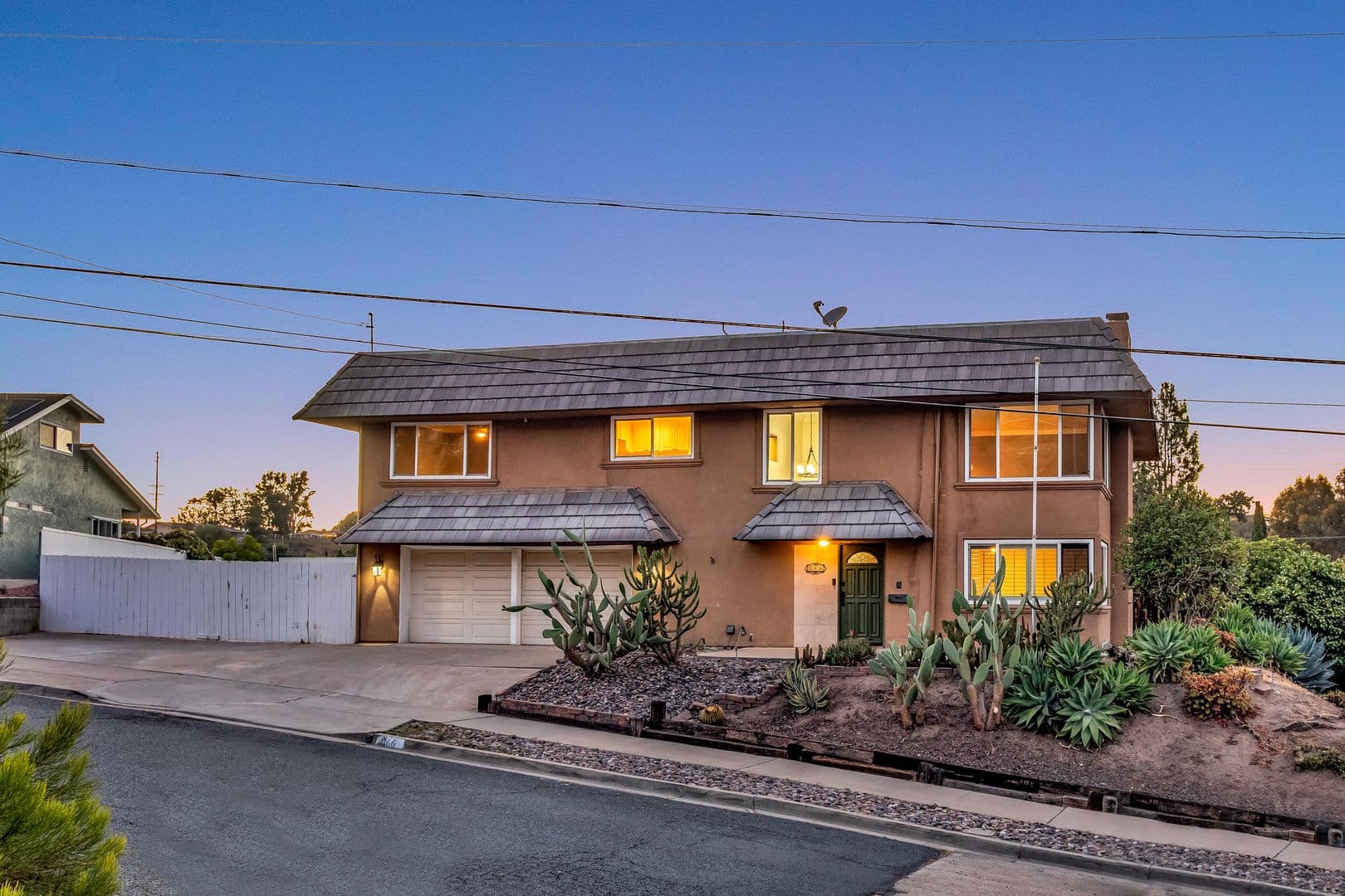 El Cajon House: 166 Cottonpatch Way