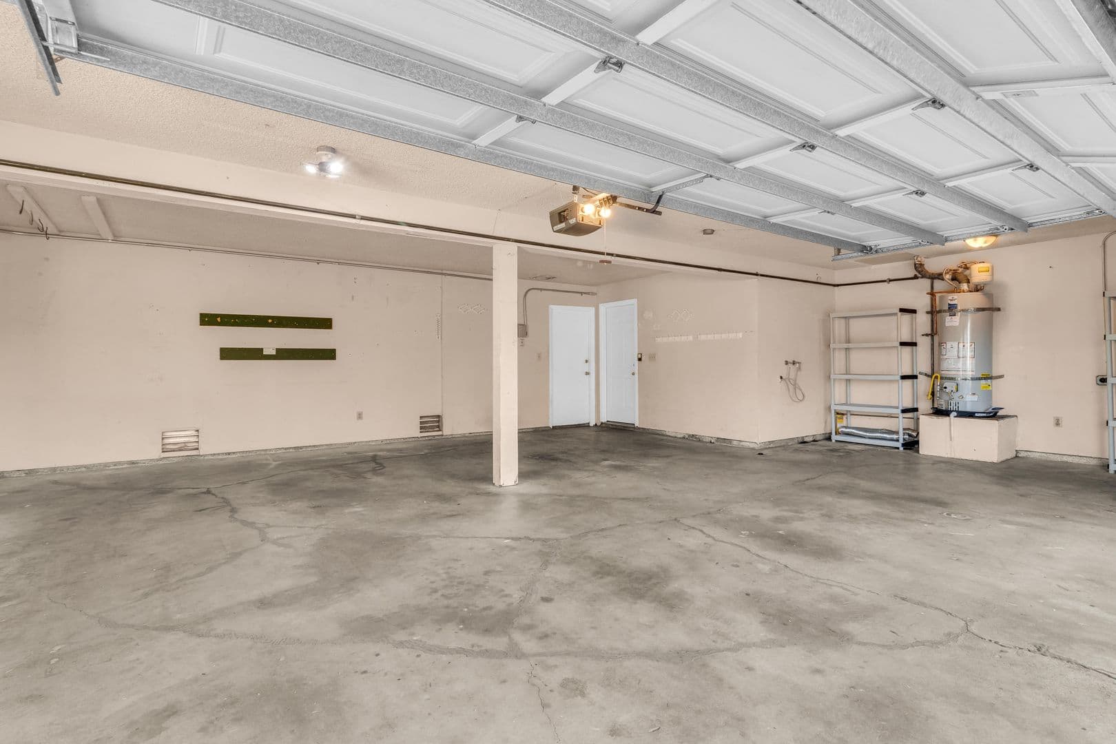 El Cajon House: 166 Cottonpatch Way