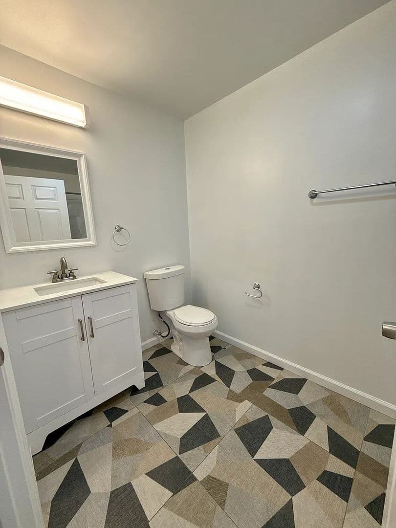 Bethlehem Apartment: 938 E 4th St