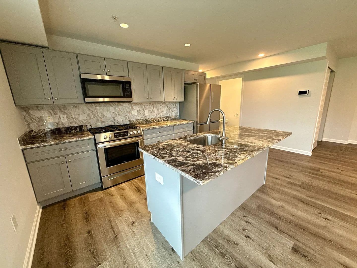 Bethlehem Apartment: 938 E 4th St