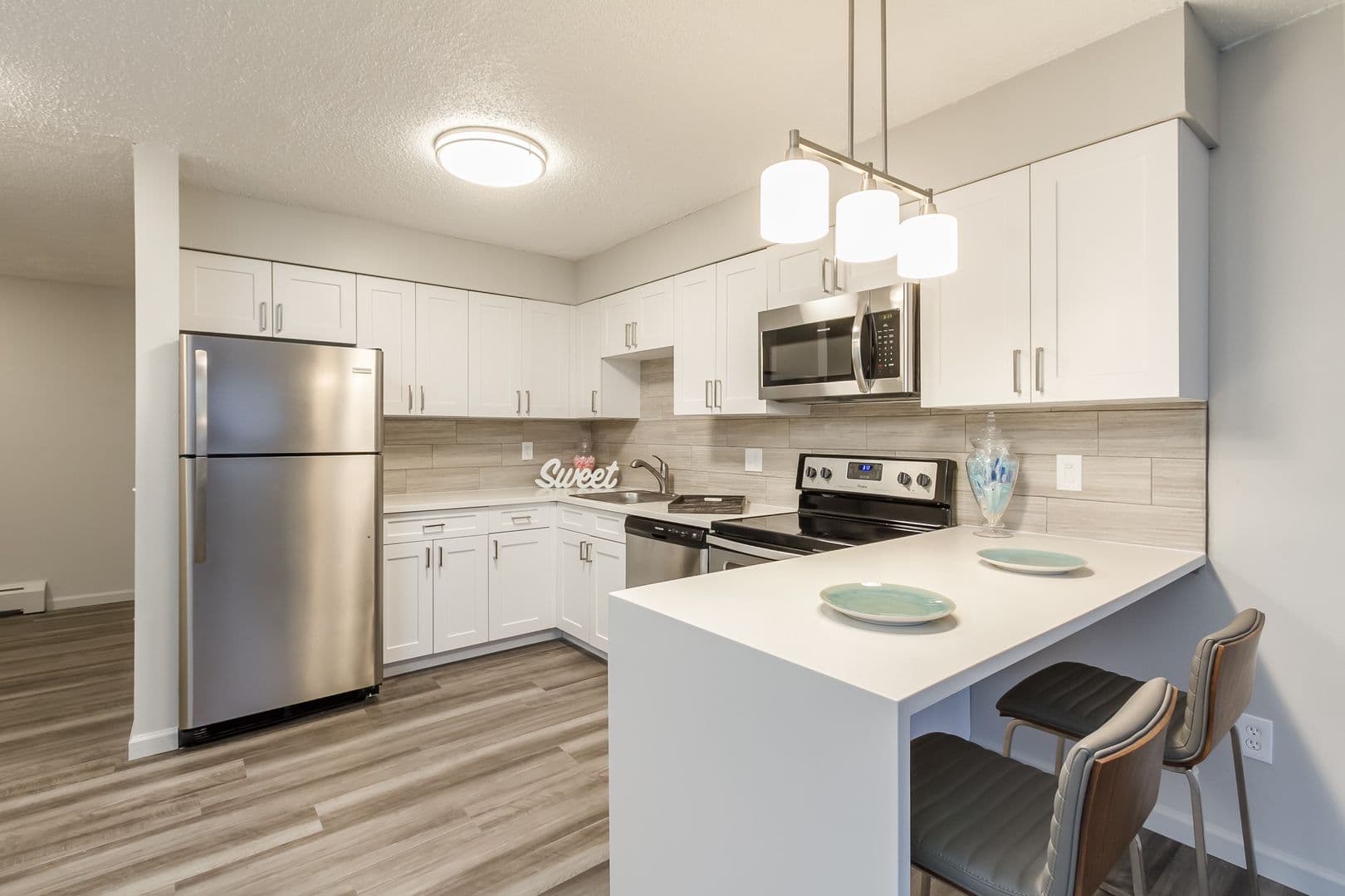 Brighton Apartment: Brighton Village Apartments