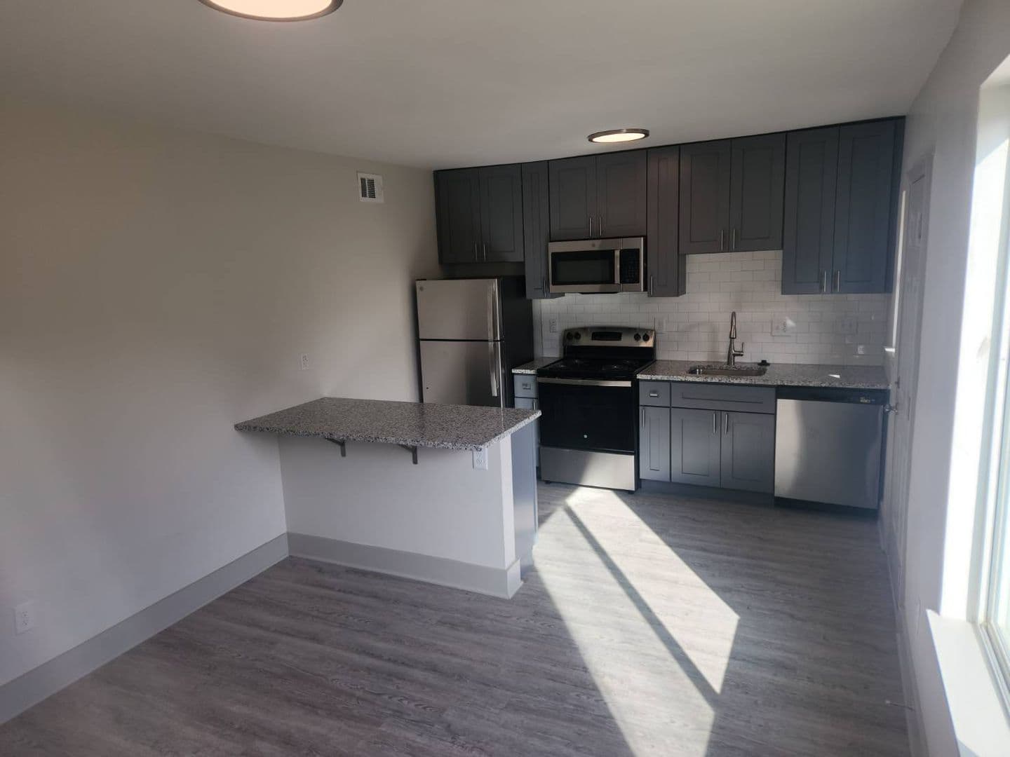 Decatur Apartment: 2085 Powell Ln