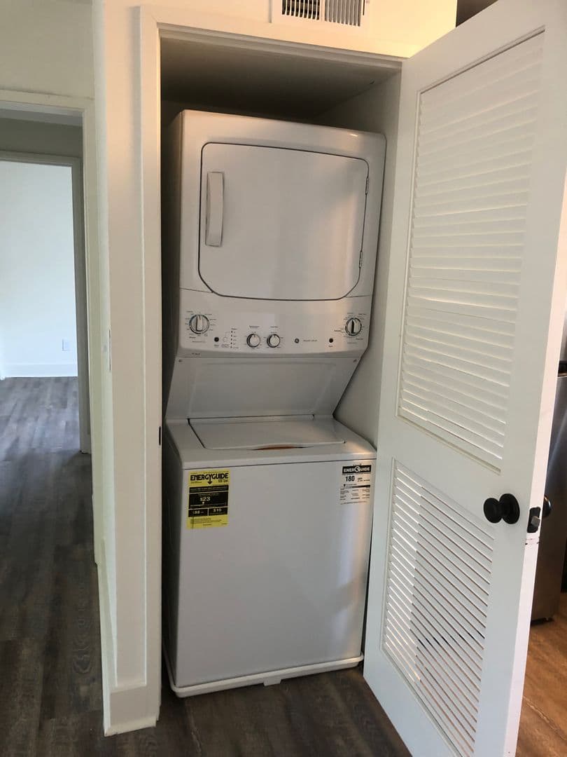 Decatur Apartment: 212 Adair Street