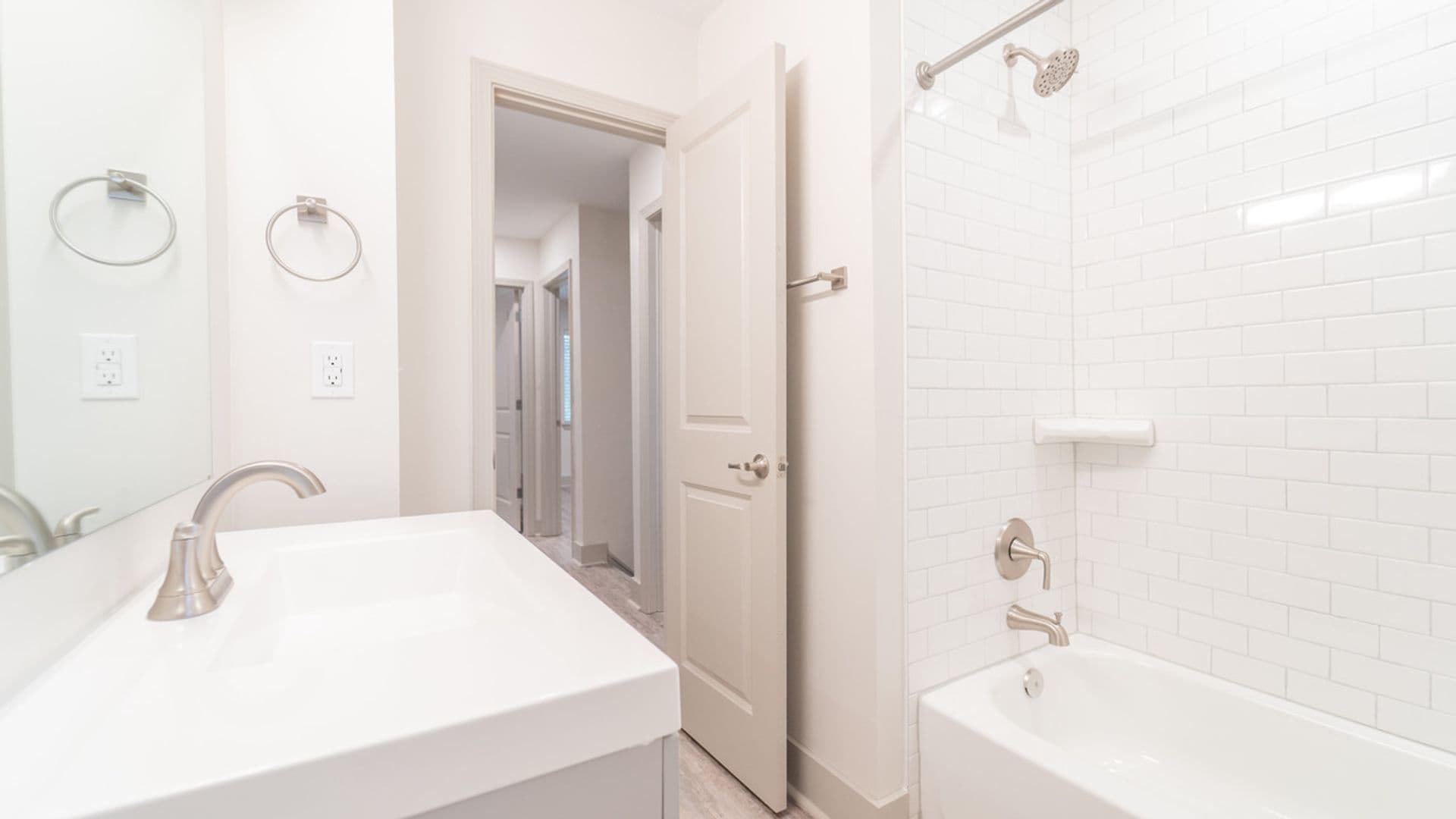 Decatur Apartment: 2085 Powell Ln