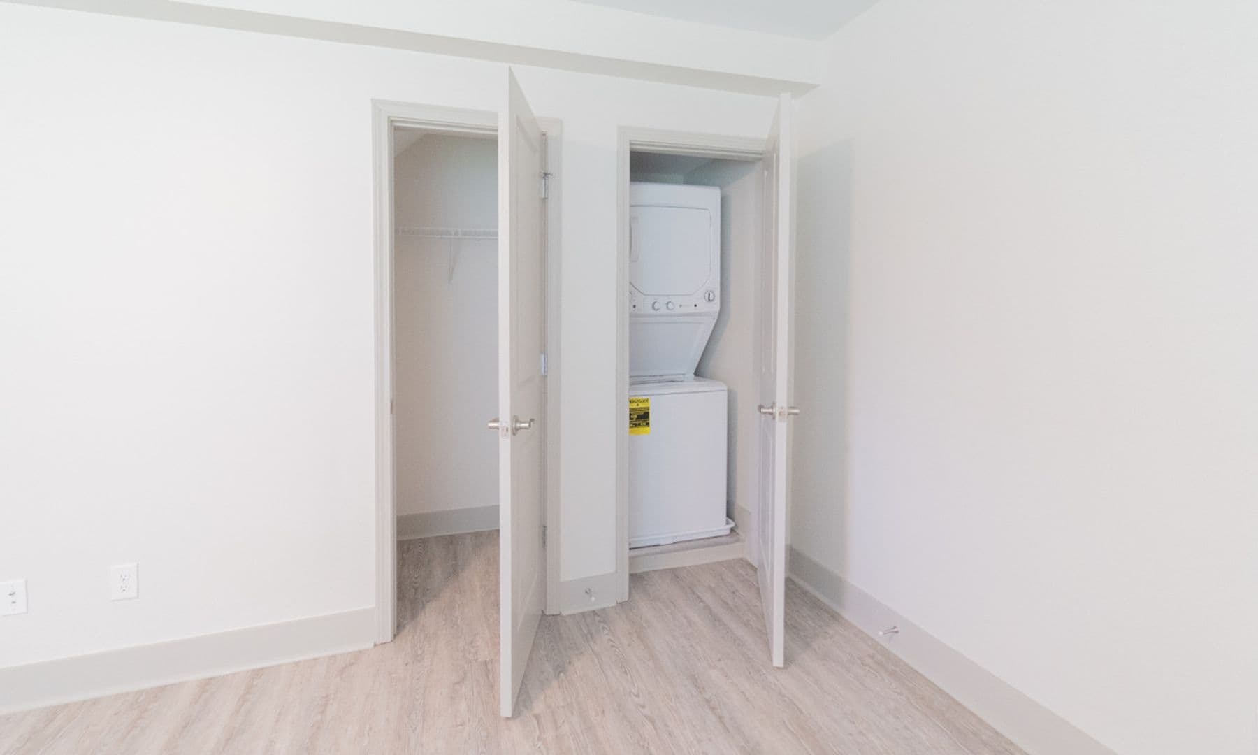 Decatur Apartment: 2085 Powell Ln