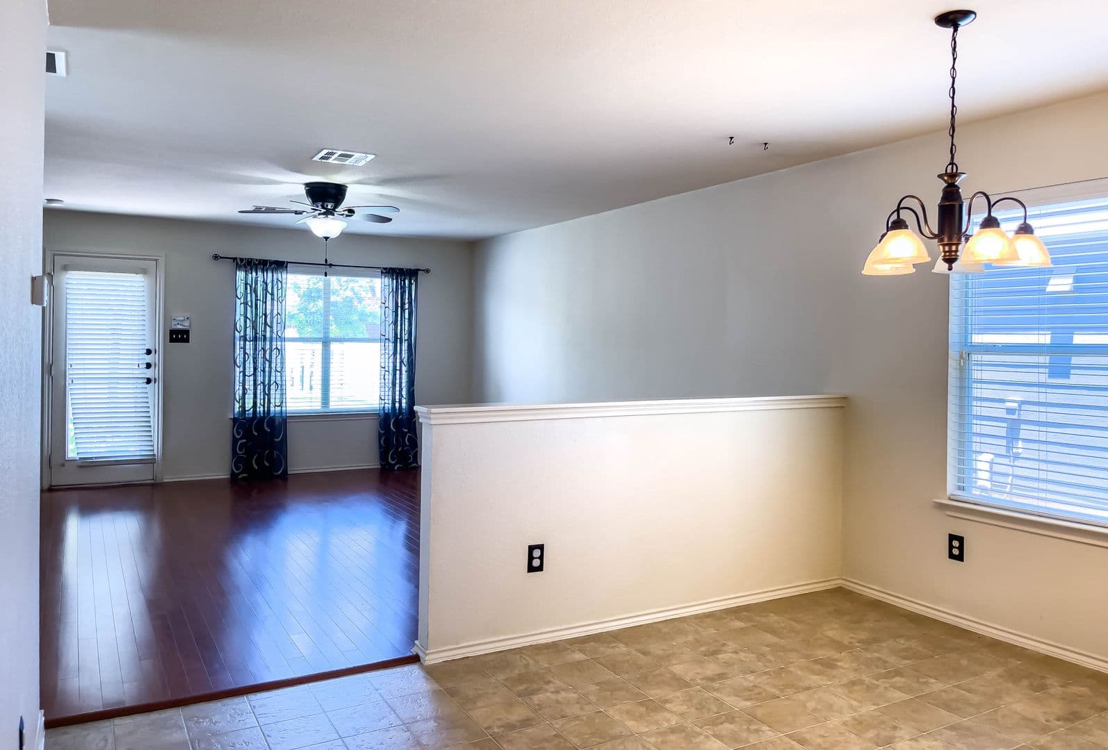 Cedar Park House: 601 Cherry Creek Drive, Unit 4