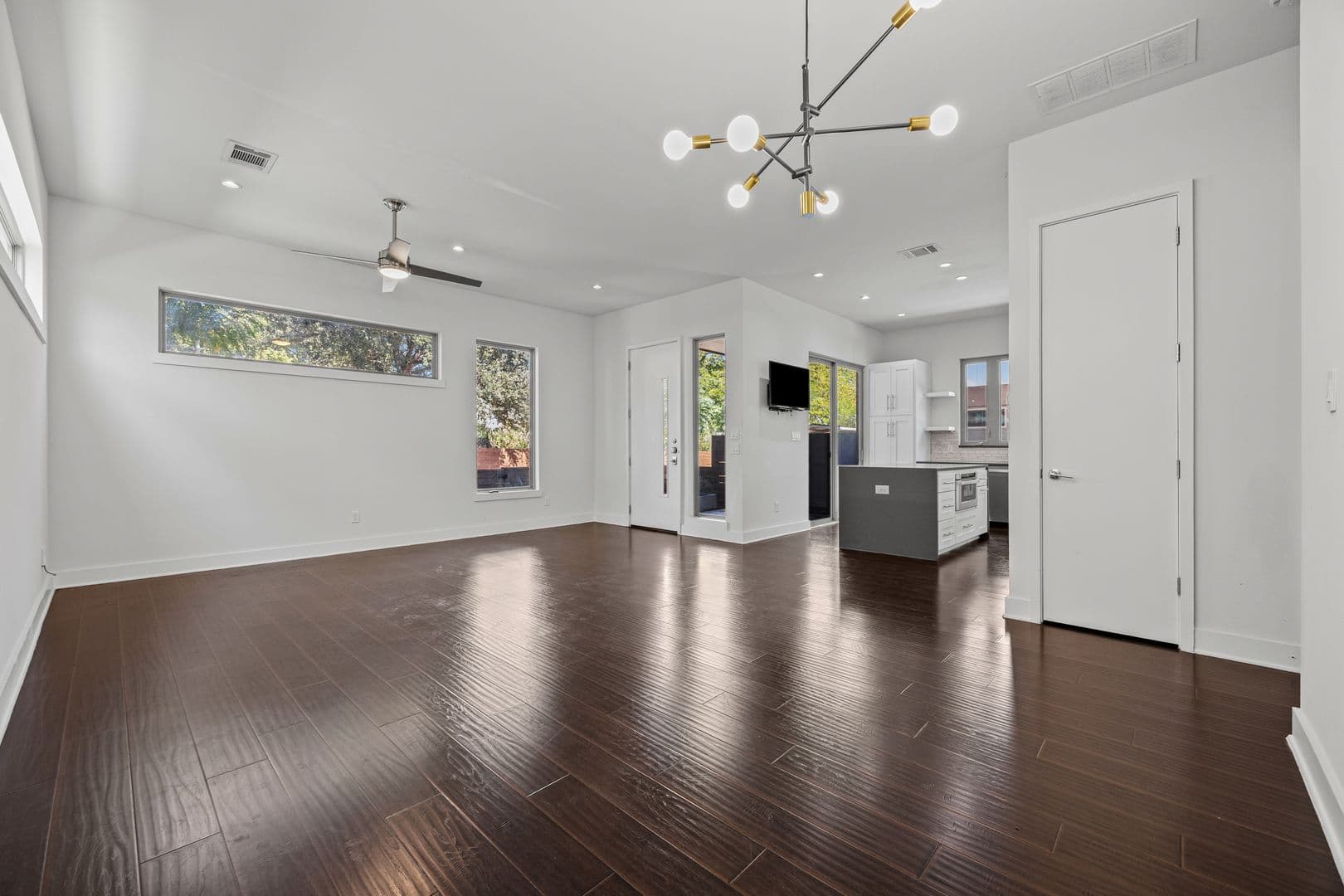 Austin Townhome: 502 W 51st St