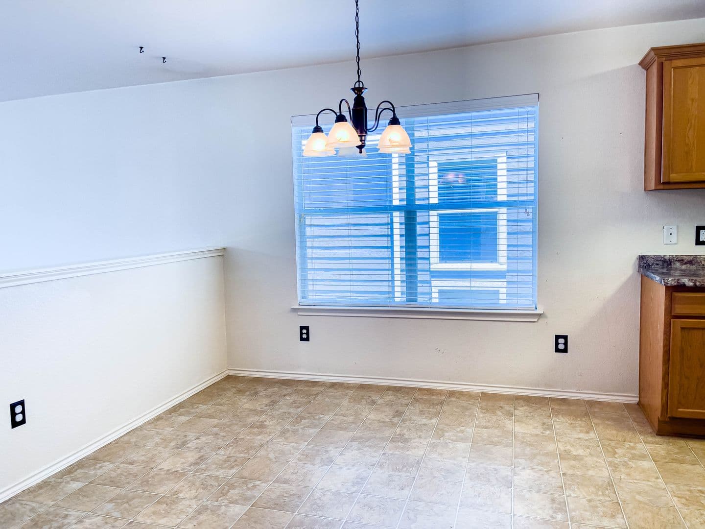 Cedar Park House: 601 Cherry Creek Drive, Unit 4
