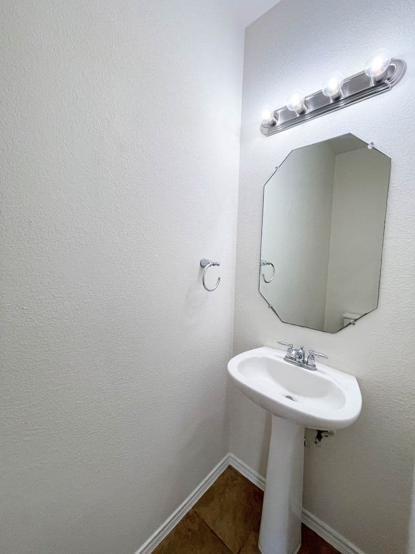 Austin House: 14213 Willow Tank Drive