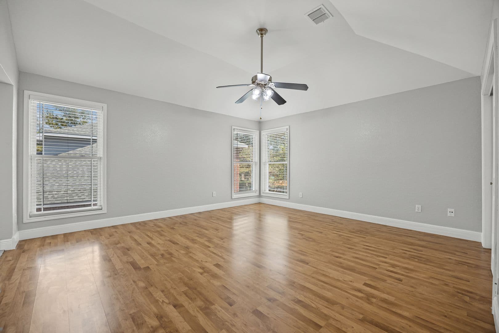 Leander House: 2502 Cynthia Court