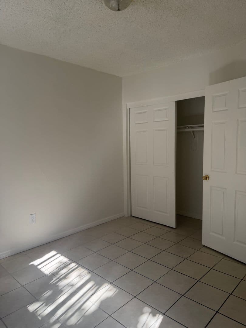 Anaheim Apartment: 1145 N. West Street