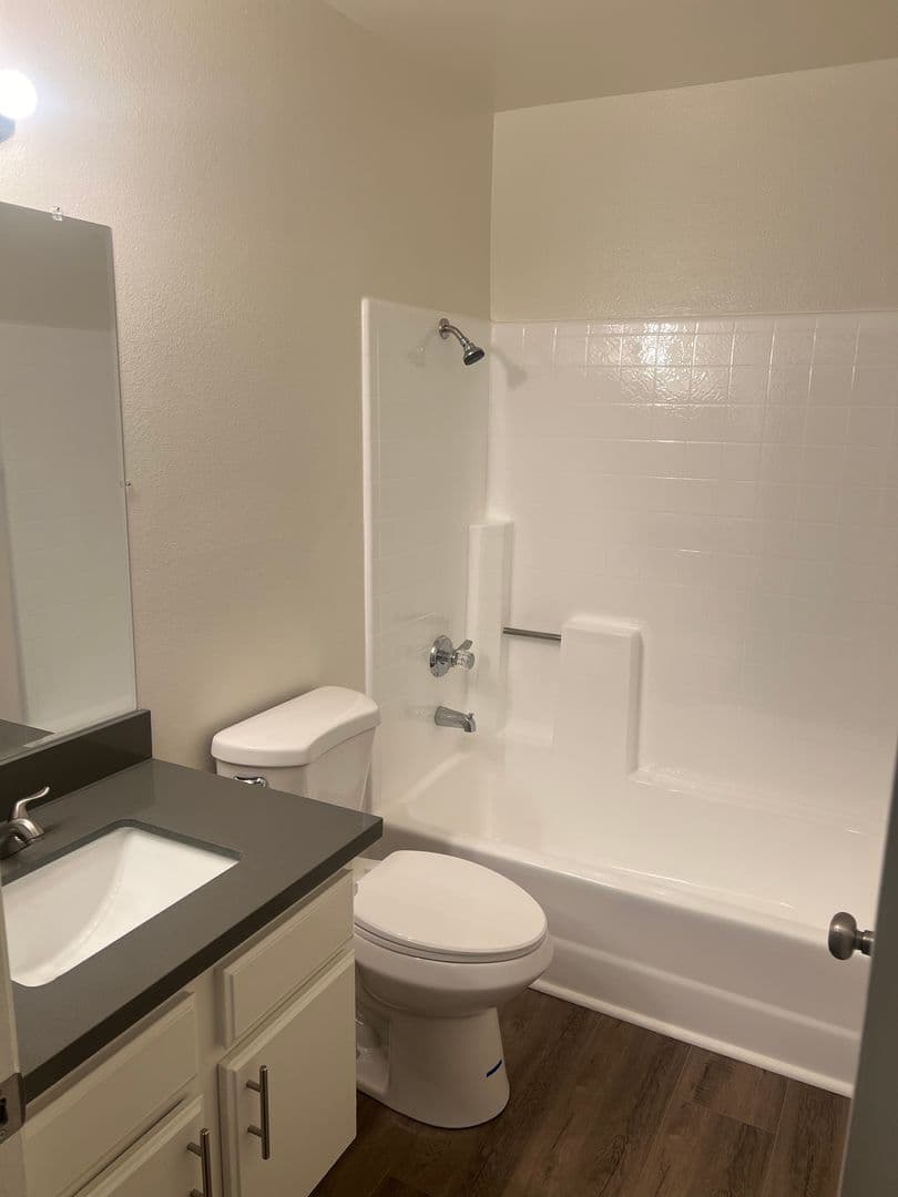 Anaheim Apartment: 1200 & 1210 S. Sharon Cir.