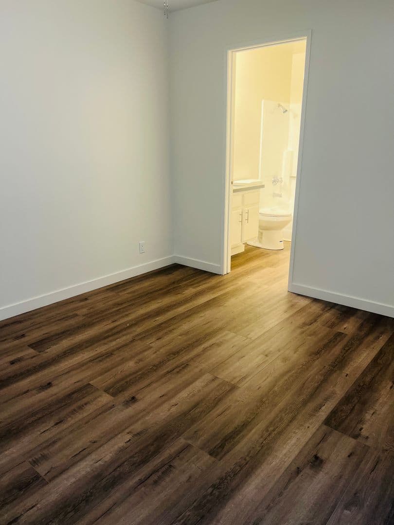 Anaheim Apartment: 1200 & 1210 S. Sharon Cir.