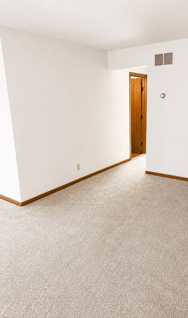 Milton Apartment: 167 - 195 N Janesville St
