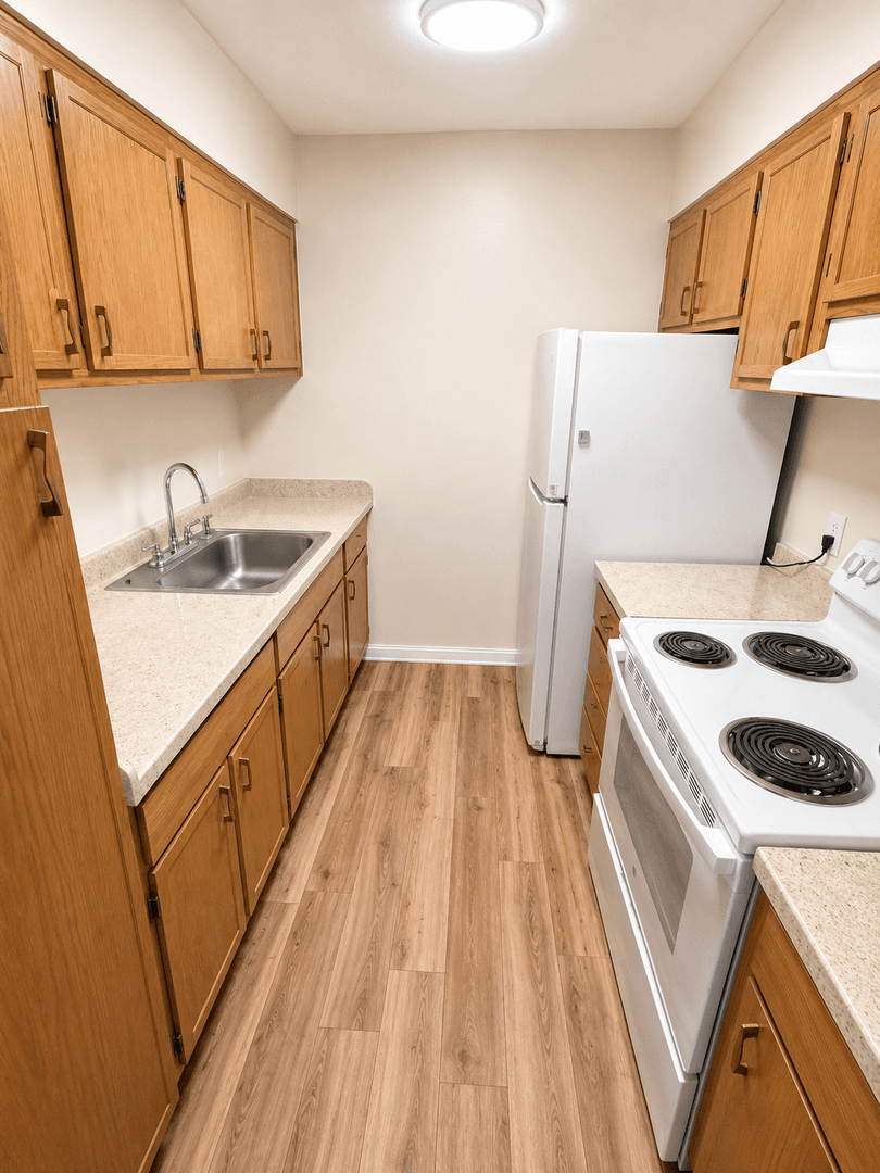Sparta Apartment: 604 N Black River St