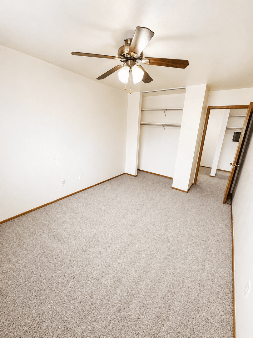 Sparta Apartment: 604 N Black River St