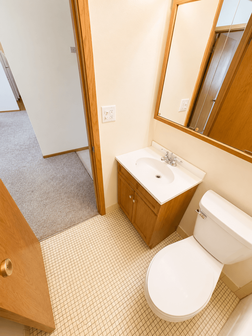 Sparta Apartment: 604 N Black River St