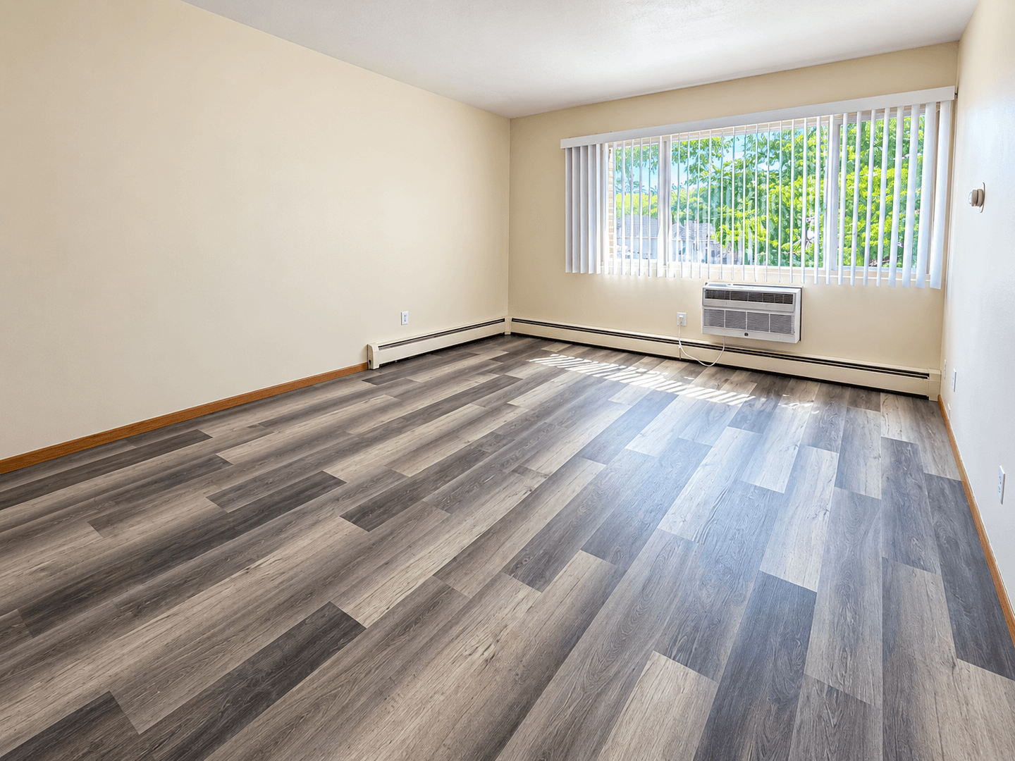 Sheboygan Apartment: 1204 N. 5th Street