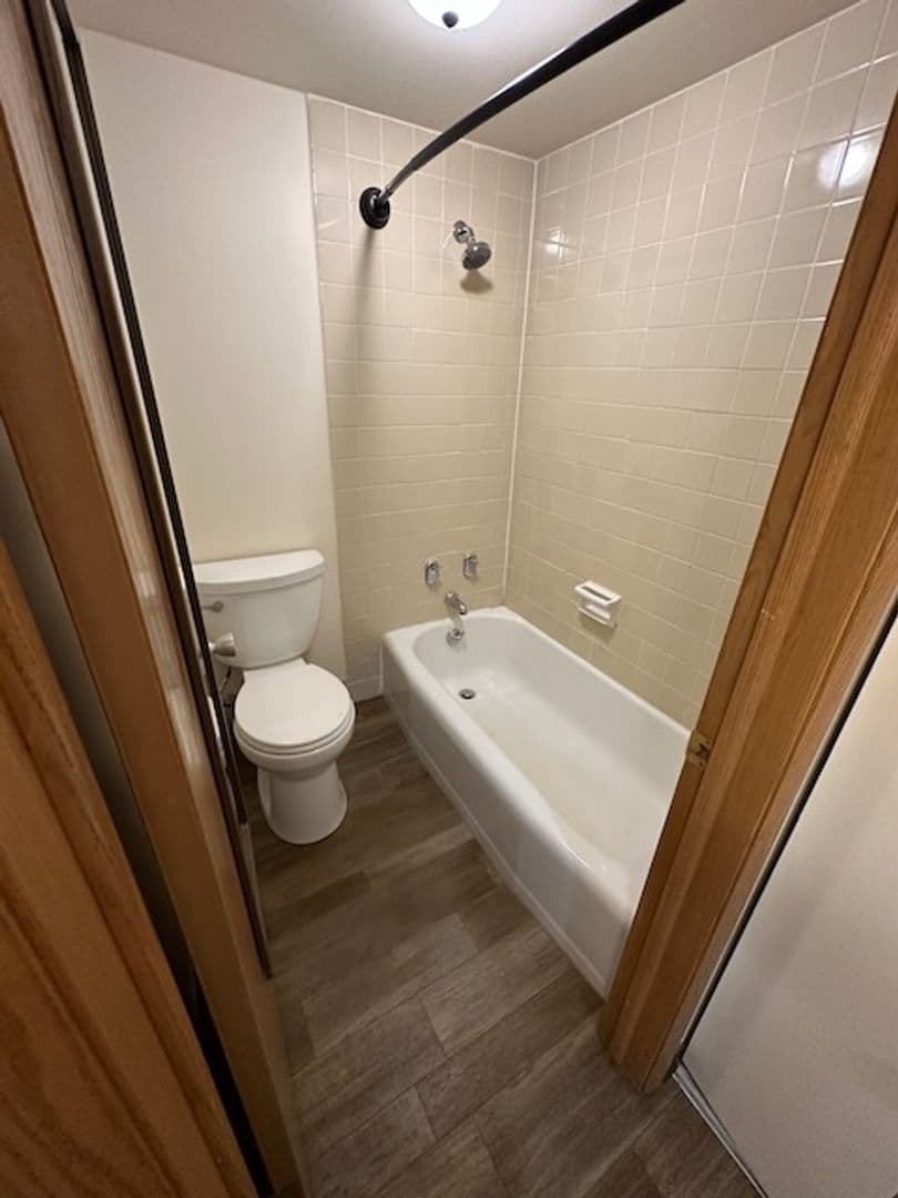 Sheboygan Apartment: 1204 N. 5th Street