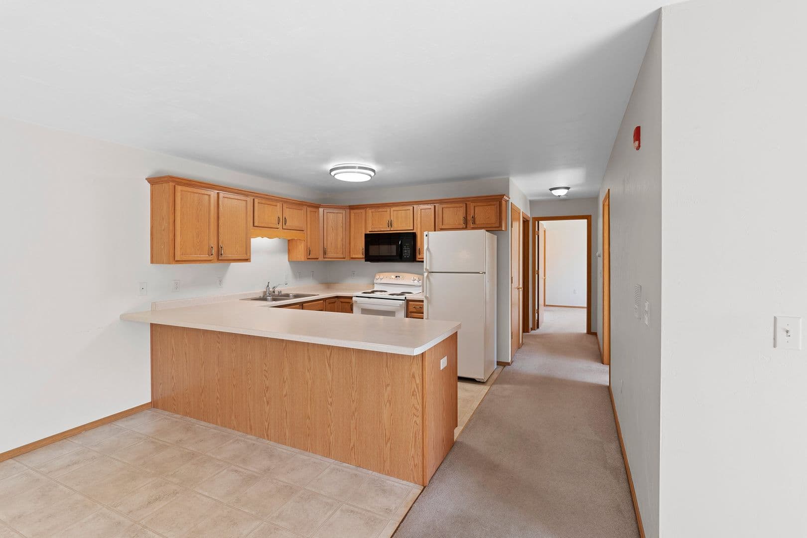 Cecil Apartment: 308 Golfview Road