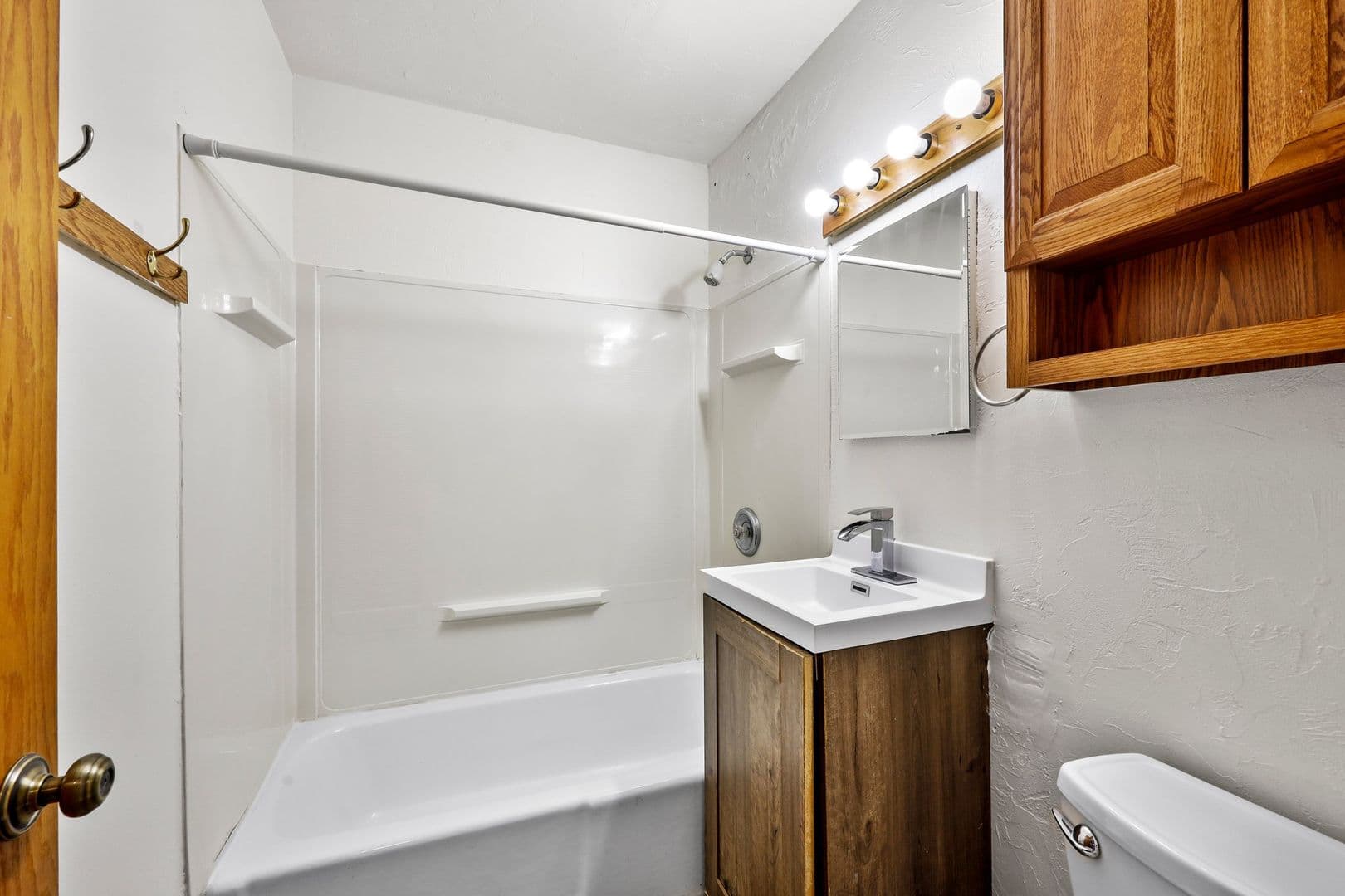 Whitewater Apartment: 1121 W. Carriage Dr.