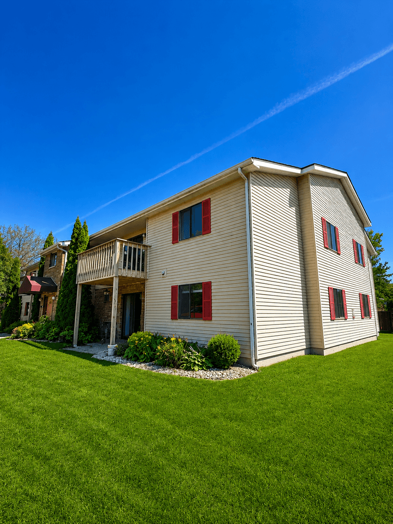 McFarland Apartment: 4716 & 4718 Dale St.