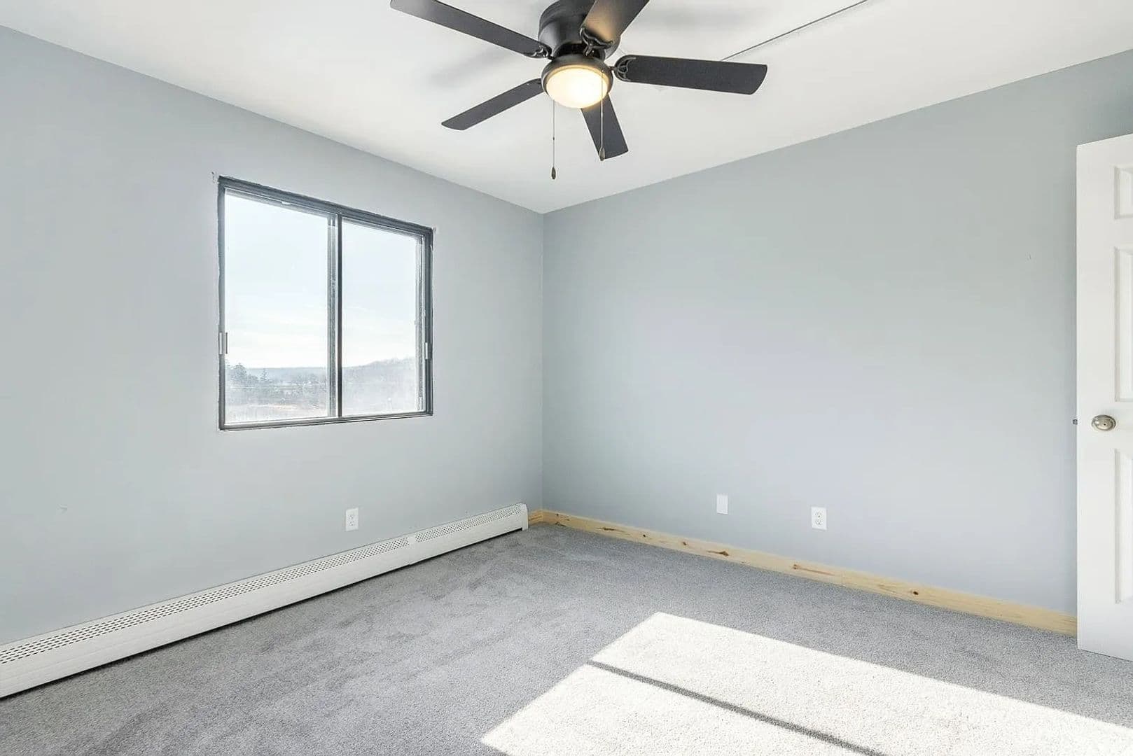Cross Plains Apartment: 2703 Westview Ct