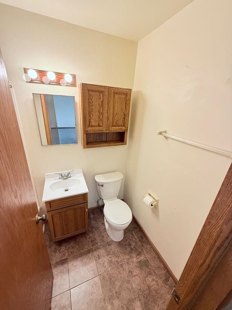 Whitewater Apartment: 1121 W. Carriage Dr.