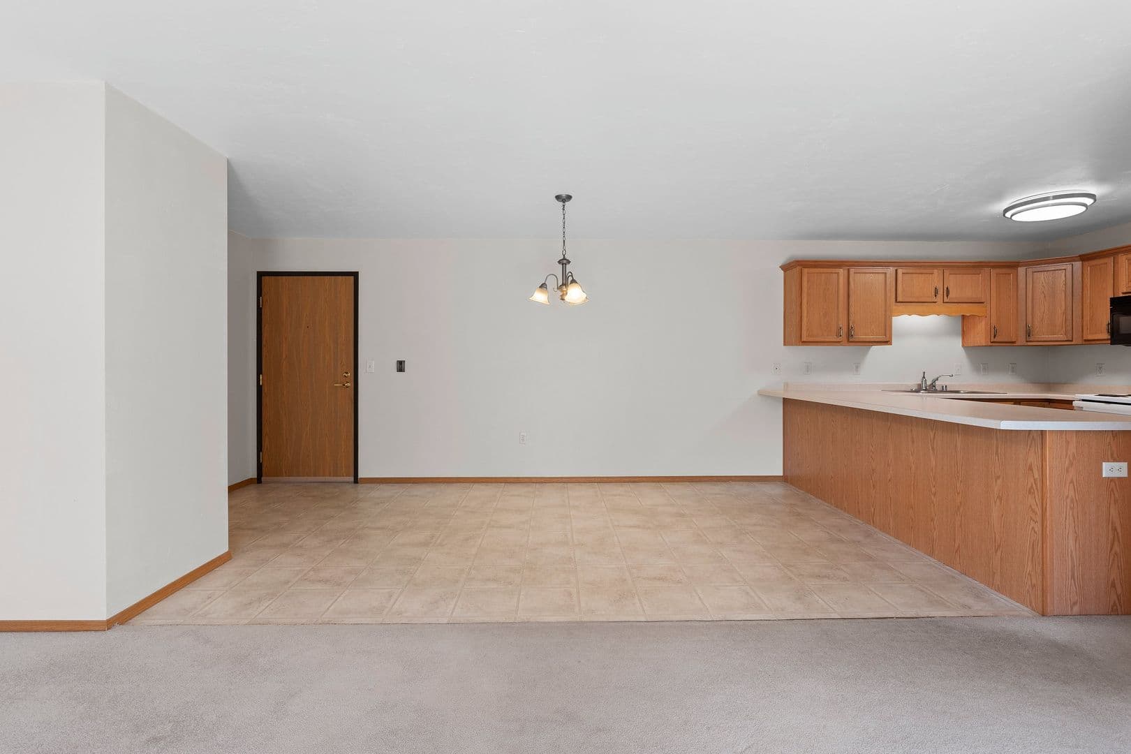 Cecil Apartment: 308 Golfview Road