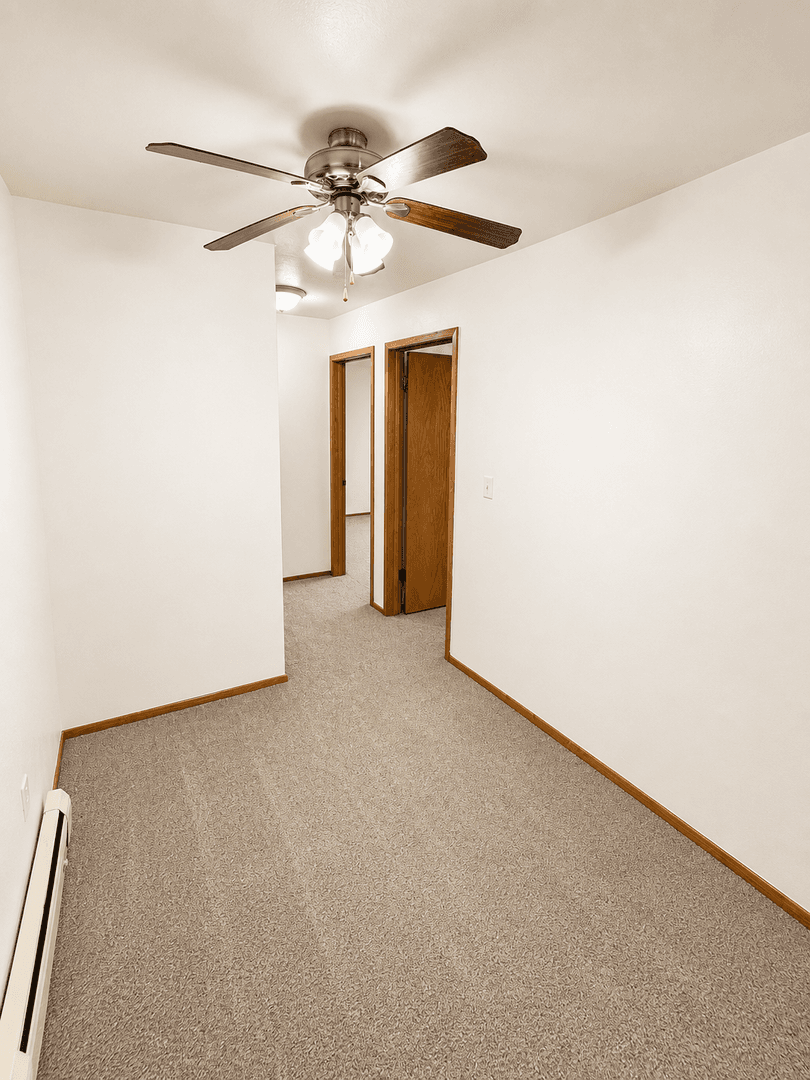 Sparta Apartment: 604 N Black River St