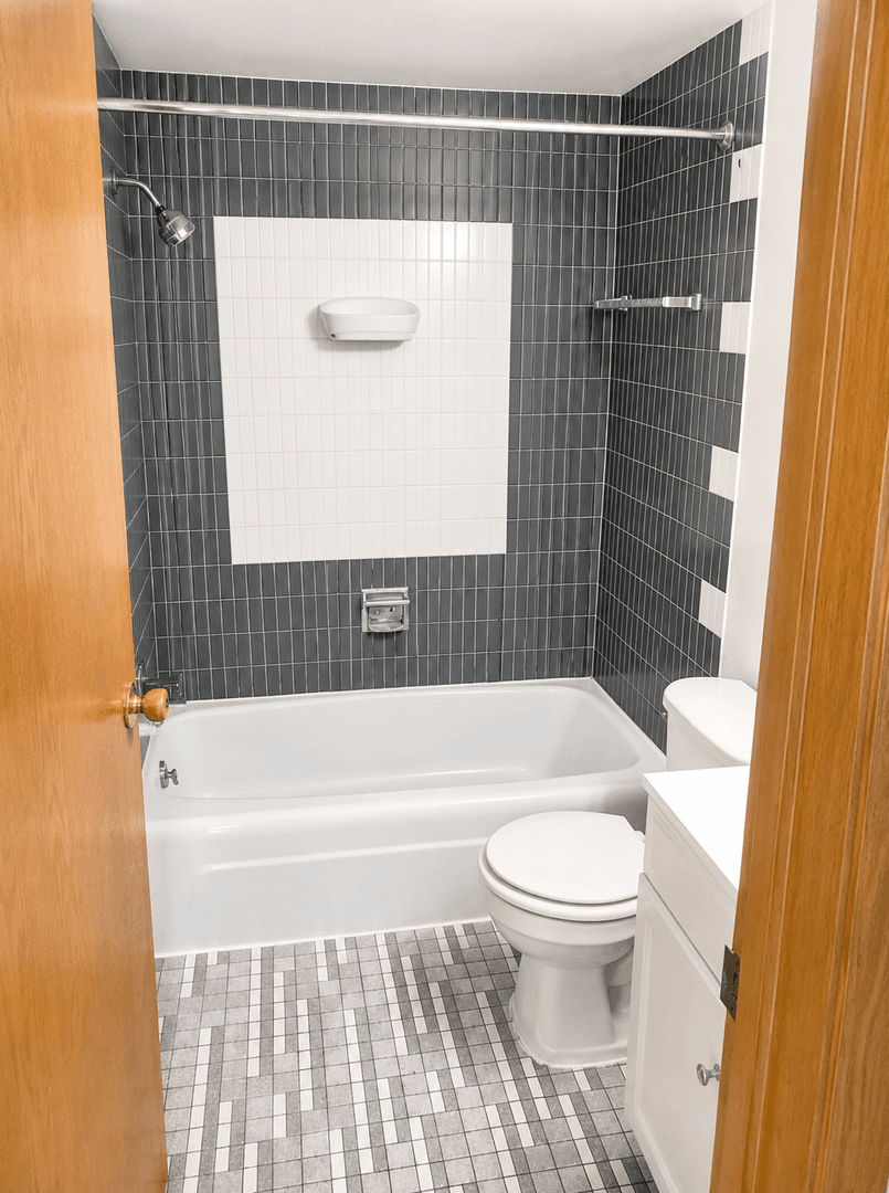 Sparta Apartment: 604 N Black River St