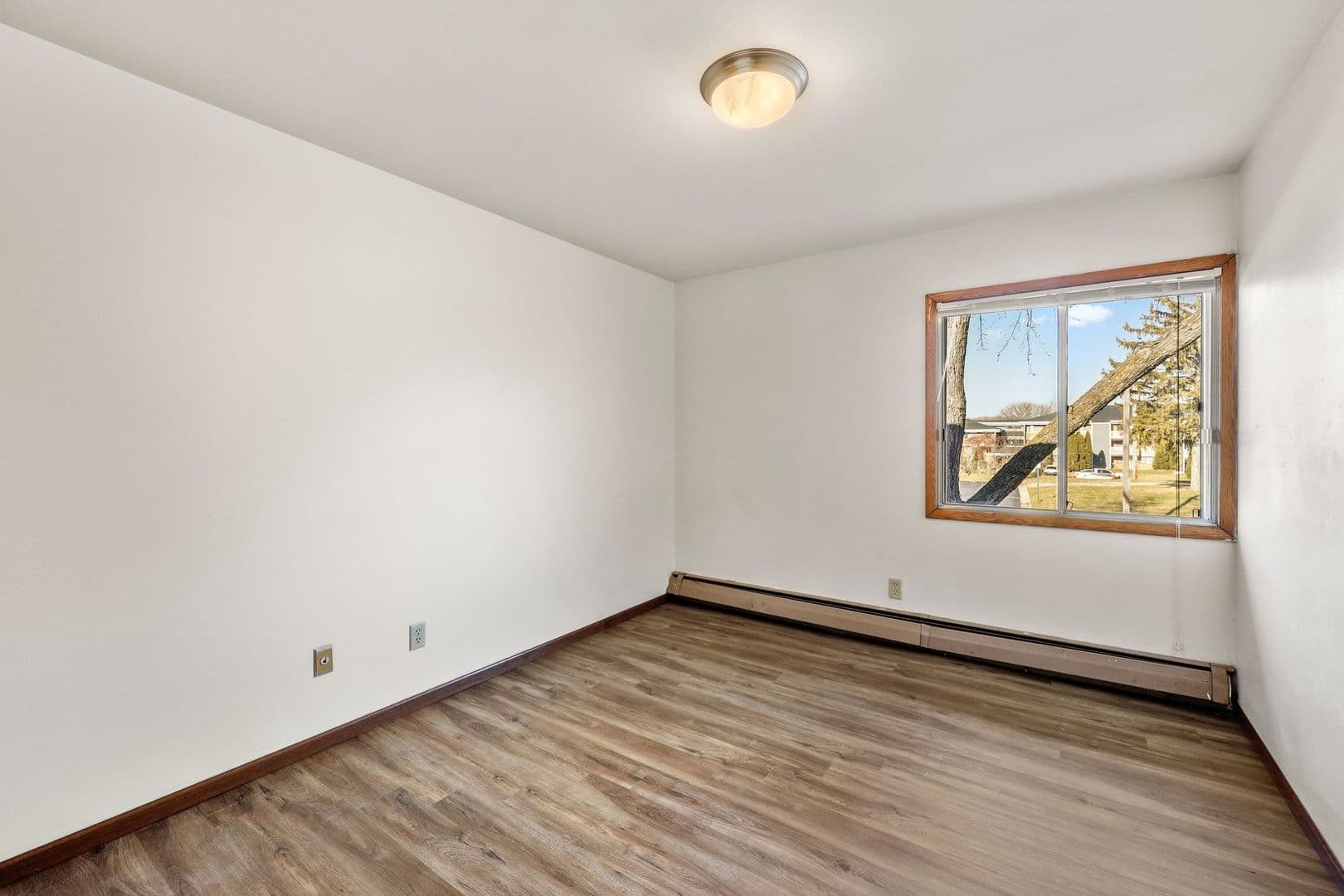 Whitewater Apartment: 1143 W. Carriage Dr.