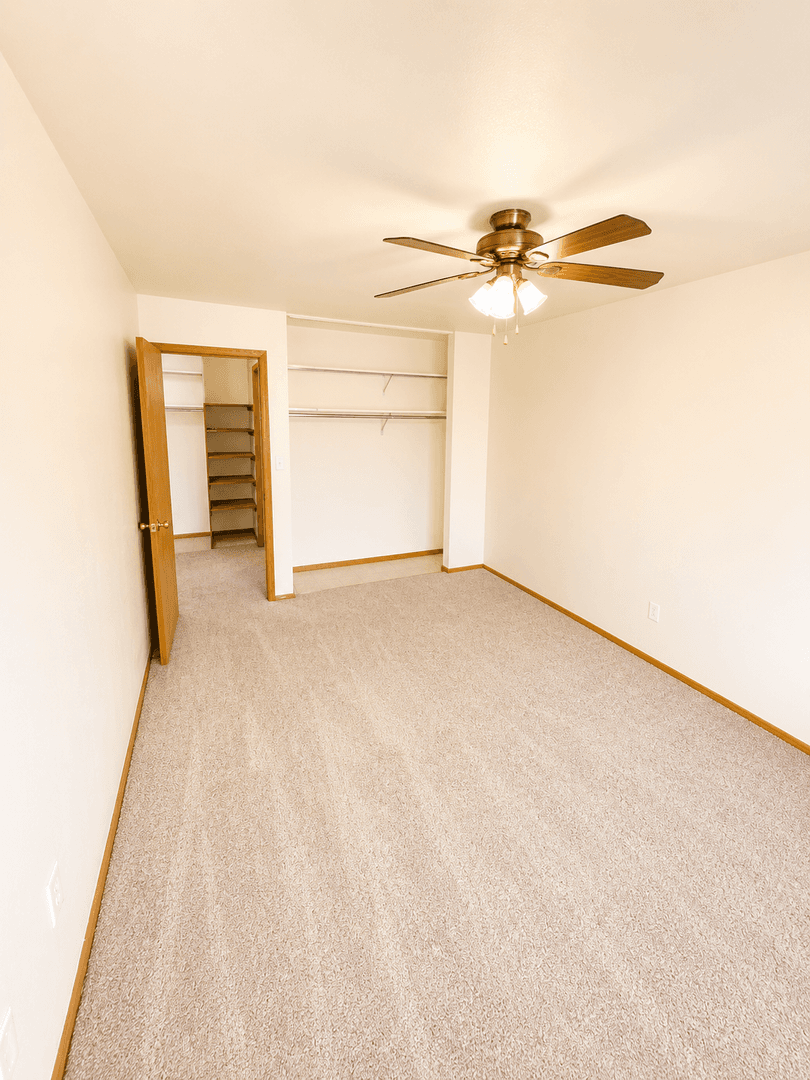 Sparta Apartment: 604 N Black River St