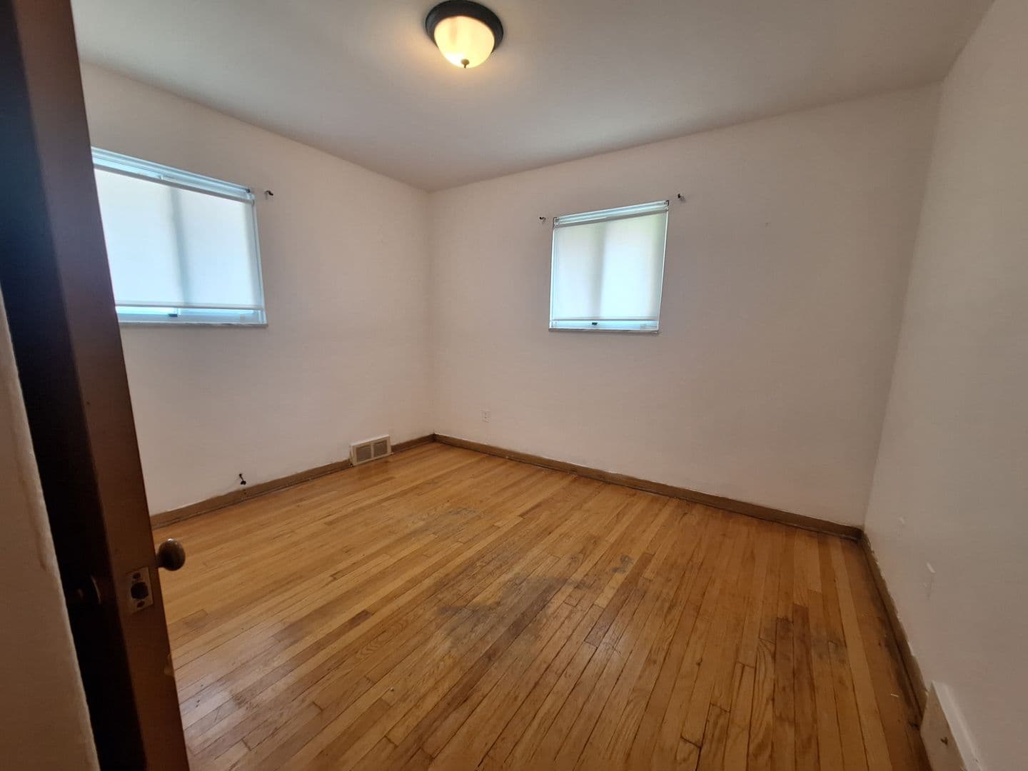 Detroit House: 18420 Sunset St