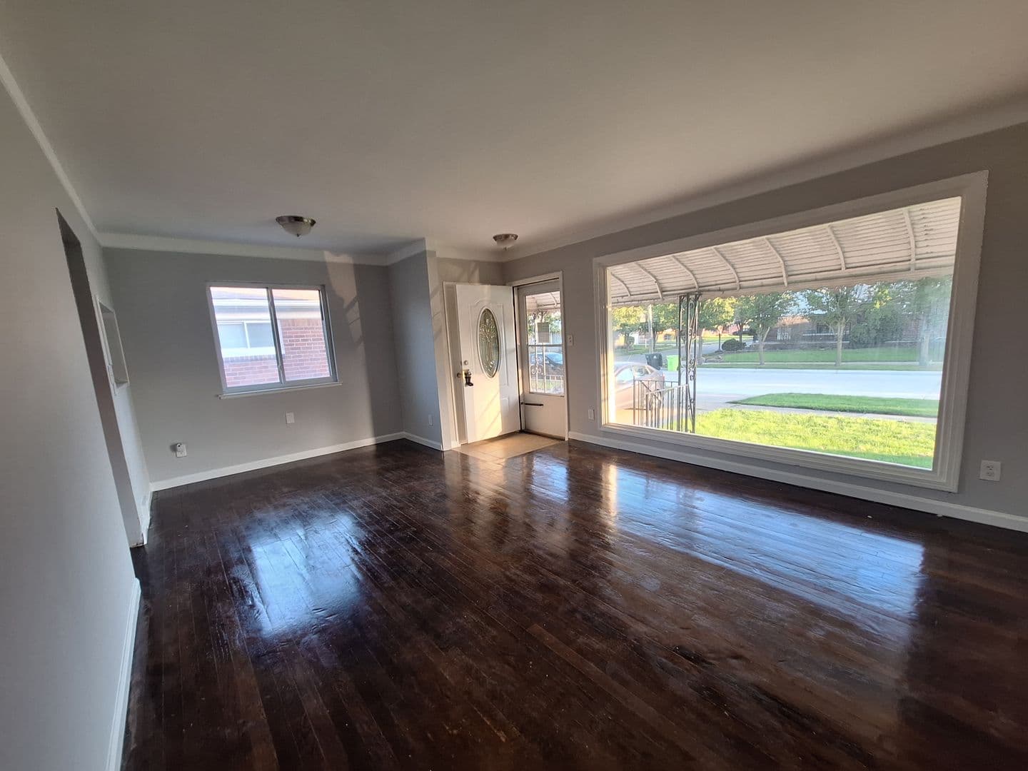 Roseville House: 18069 Marquette