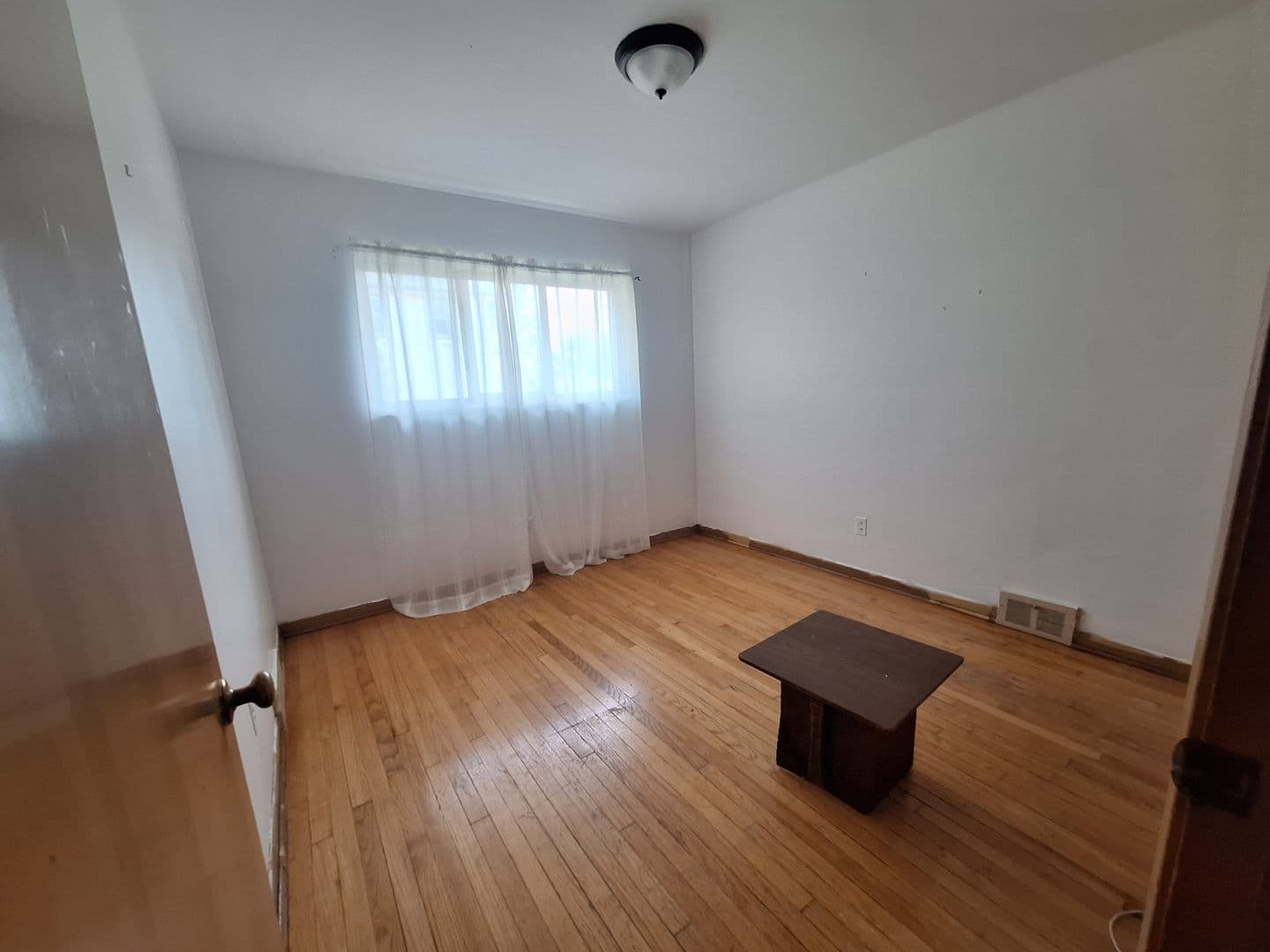 Detroit House: 18420 Sunset St